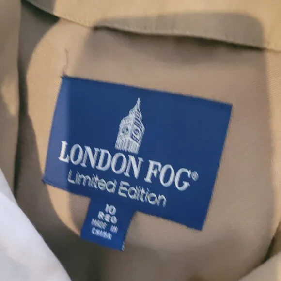 Womens London Fog Raincoat - Picture 4 of 5